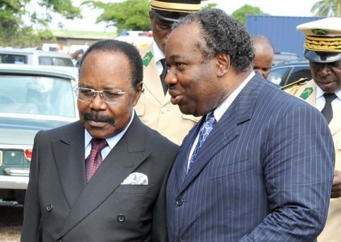 Bongo Père et Bongo fils, défunt et actuel dictateurs du Gabon.