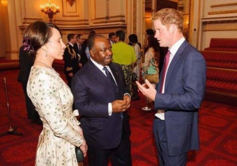 Ali-et-Sylvia-Bongo-Ondimba-discutent-avec-le-prince-Harry1 (1)