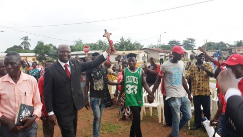 Un moment de l’assemblée générale, le 8 mars 2015 à Ndendé. © D.R.
