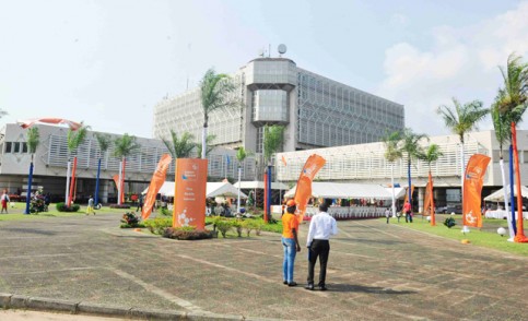 Le siège Gabon Telecom, lors d’une fête de  fin d’année en 2013. © D.R.
