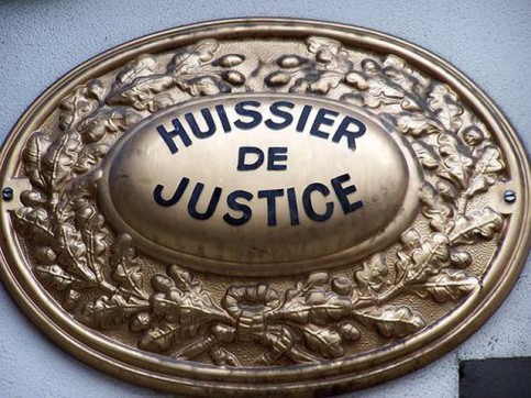 Huissier-de-justice