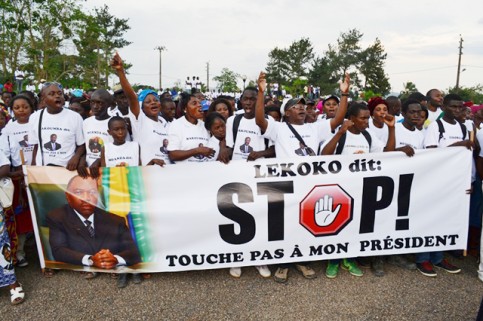 Scène de la marche de soutien à Ali Bongo, le 29 novembre 2014 à Moanda. © Gabonreview