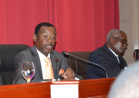 Séraphin Ndaot Rembogo, porté à la présidence de la Commission de concertation sur le Pacte social.