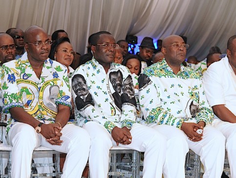Côte à côte, quelques figures du Mogabo lors du 47è anniversaire du PDG. © DCP-Gabon