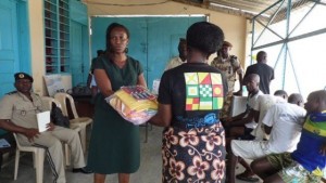 REMISE DE DONS (2)-7610a2a6