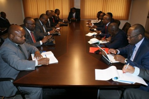 REUNION AMBASSADE 11-943344e5