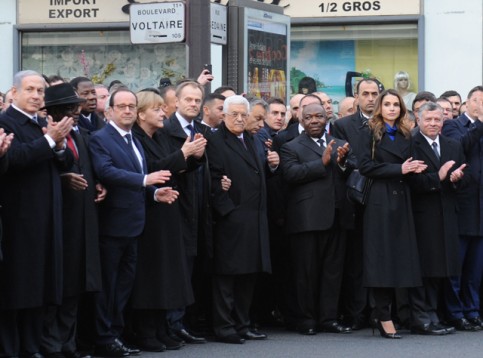 Ali Bongo lors de la marche républicaine à Paris contre l’attentat de Charlie Hebdo. © DCP-Gabon
