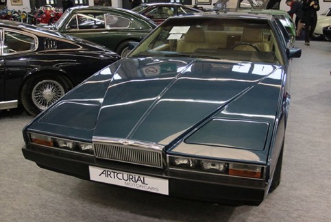La fameuse Aston Martin Lagonda 1985 ayant appartenu à Omar Bongo». © cornette.auction.fr