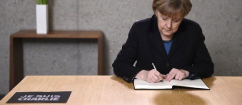 Angela Merkel à l'ambassade de France à Berlin, le 8 janvier. © ODD ANDERSEN / DPA / dpa Picture-Alliance