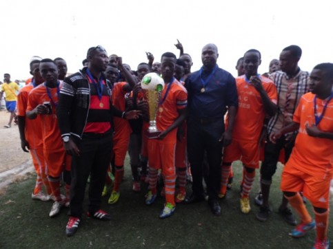 coupe de long congergence a port gentil