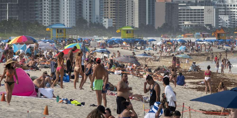 L'épidémie continue de progresser aux Etats-Unis et notamment en Floride où elle touche particulièrement les jeunes, dans l'indifférence quasi-générale. © Crédit photo : CRISTOBAL HERRERA MAXPPP