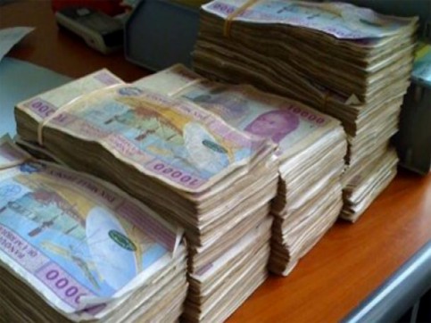 credit-deux-etablissements-suspendus