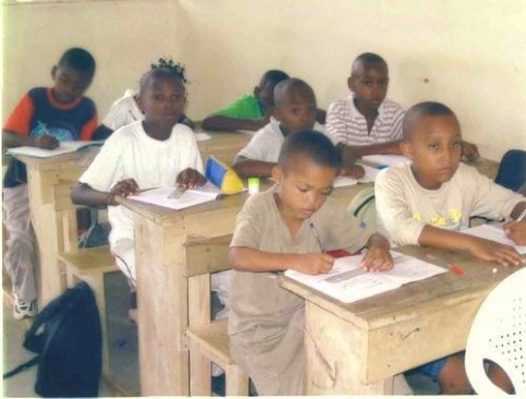 Elèves dans une école du Gabon