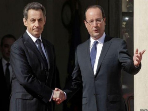 france-hollande-et-sarkozy-ensemble-aux-obseques-de-mandela