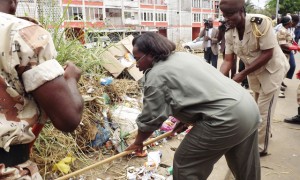 le-ministre-de-la-justice-en-plein-nettoyage
