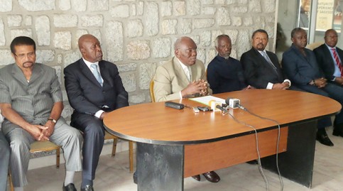 Les leaders du Front uni de l’opposition, le 6 mars 2015 à Libreville. © Gabonreview