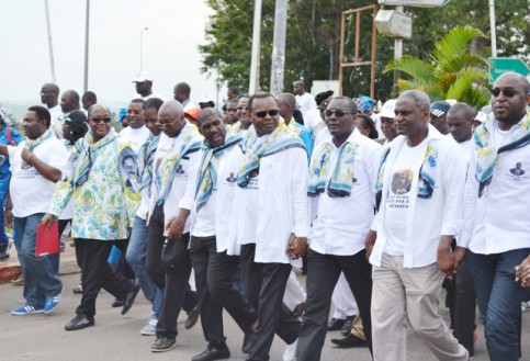 Marche de Franceville : débauche de moyens… sans Lemboumba, Sandoungout, Ngari, Pascaline Bongo ou Paul Toungui. © Gabonreview
