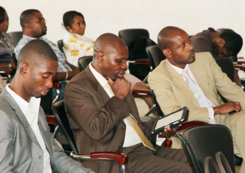 Au centre, Paul-Aimé Bagafou, le secrétaire général de l’Onep (image d’archive à titre illustratif). © facebook.com