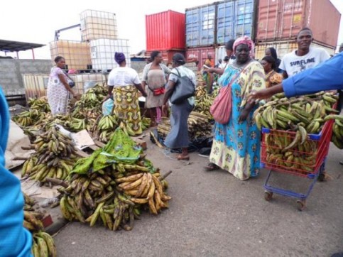 port-gentil-le-cout-de-la-banane-decourage