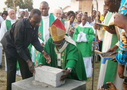 pose-de-la-premiere-pierre