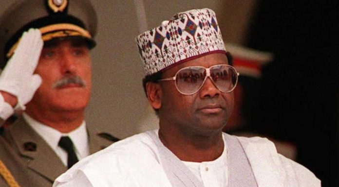 Le général Sani Abacha en juin 1993.© AFP Photo/Fethi Belaid